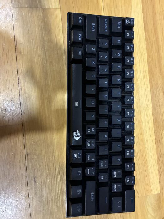 Продавам клавиатура red dragon k630!