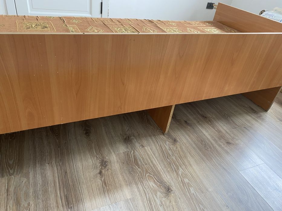 Продам кровать б/у