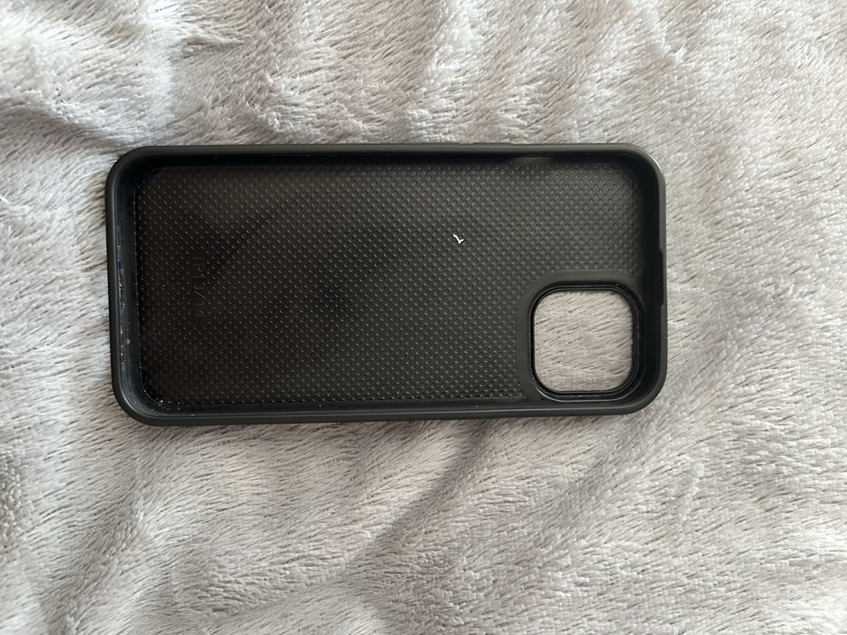 Продам чехол на айфон 14