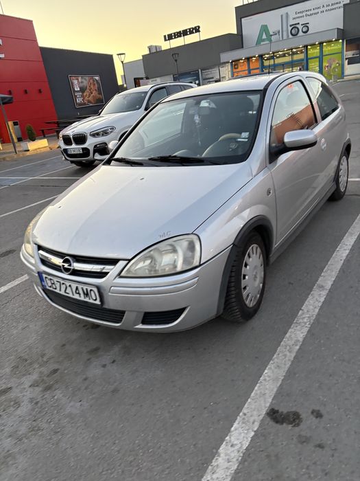 Продавам OPEL CORSA 1.0