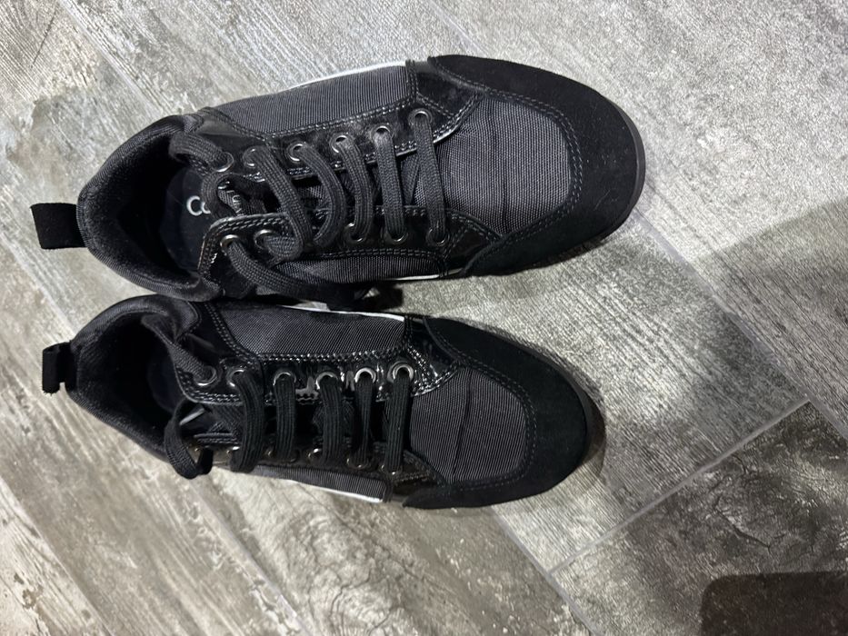 Calvin klein adidasi