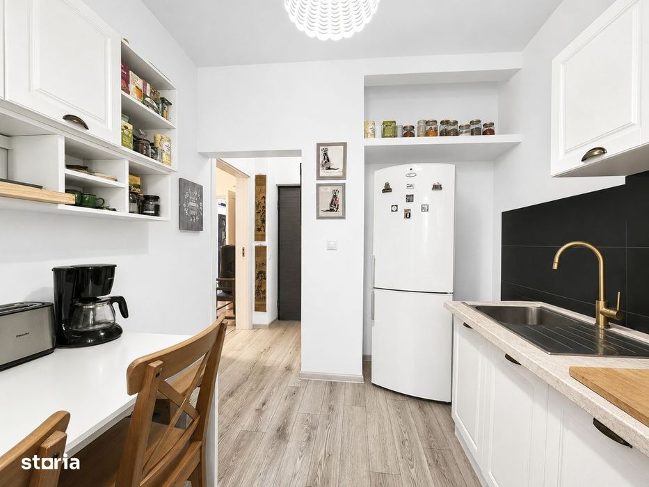 0% Comision | 2 Camere cu farmec 70MP | Renovat 2023, tavane inalte, F