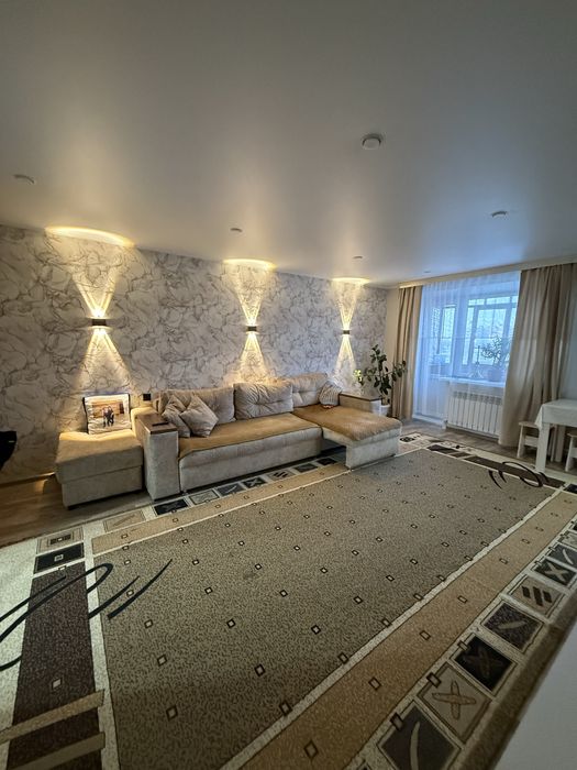 Продам 2 ком квартиру с ремонтом район 16 ленина