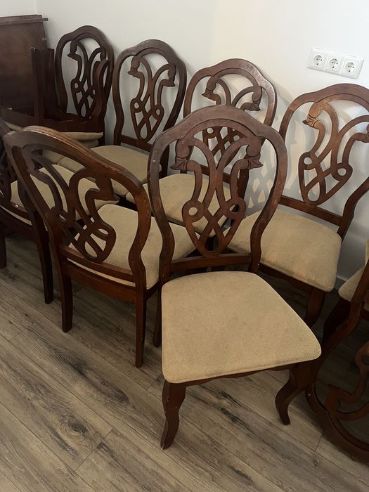 Стол со стульями