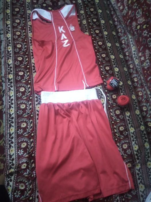 Боксёрский форма  красный