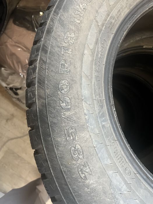 Шины зимние 285/60/18 nokian стояли TLC 200