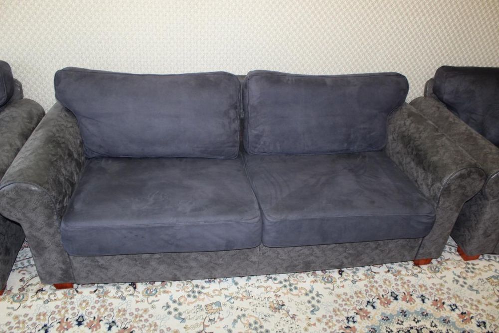Срочно продам диван