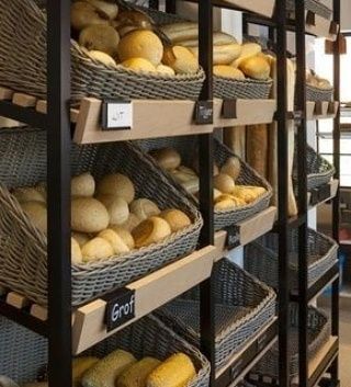 Для магазинов для фруктов и овощей стеллажи,