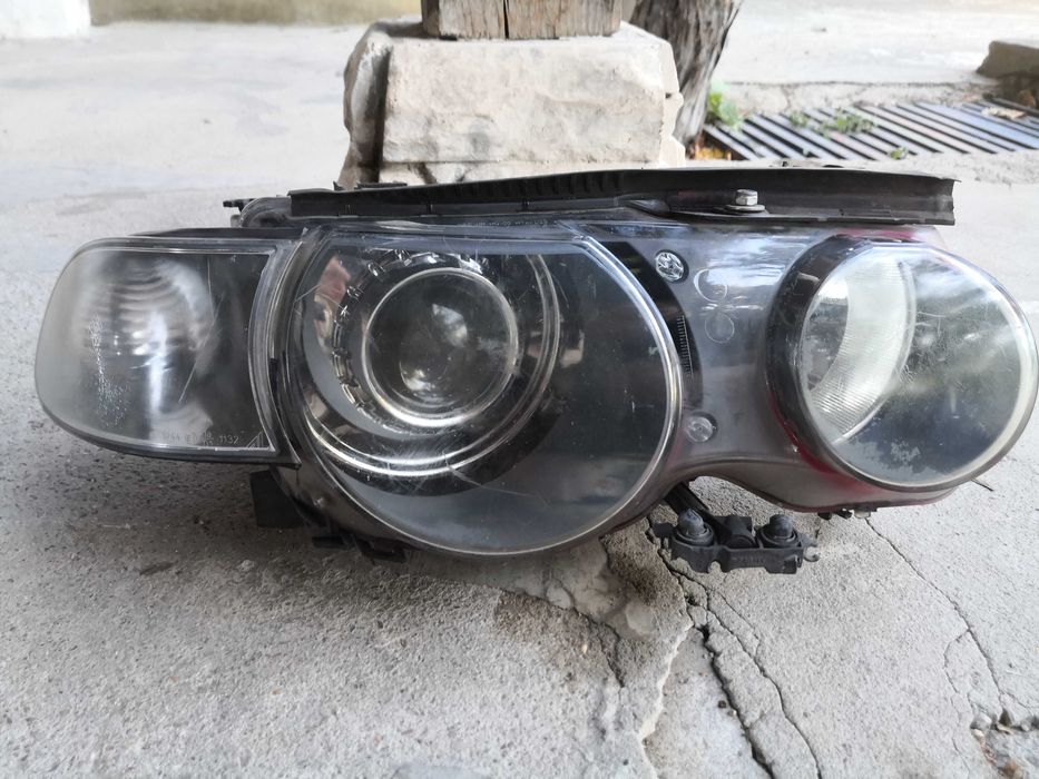 Фар BMW E46 Compact Xenon десен/Фар БМВ Е46 Компакт Оригинален