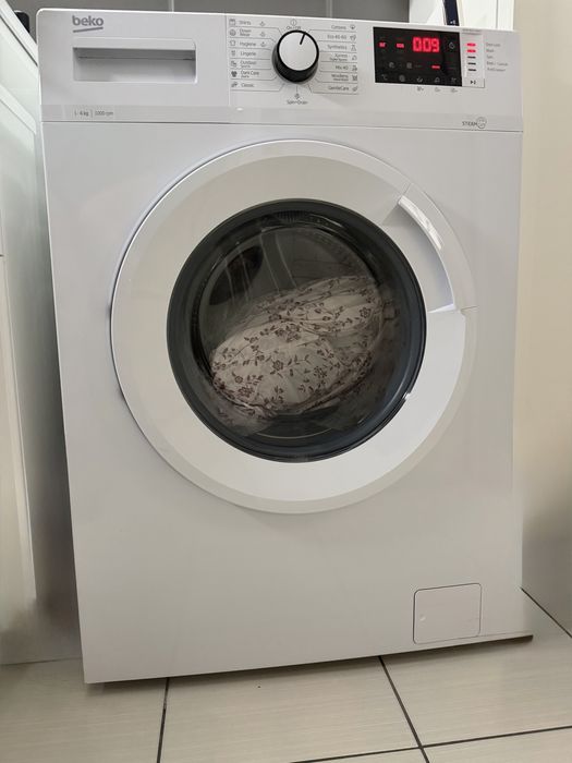 Mașină de spălat Beko Slim 6 kg SteamCure – 1000 RPM
