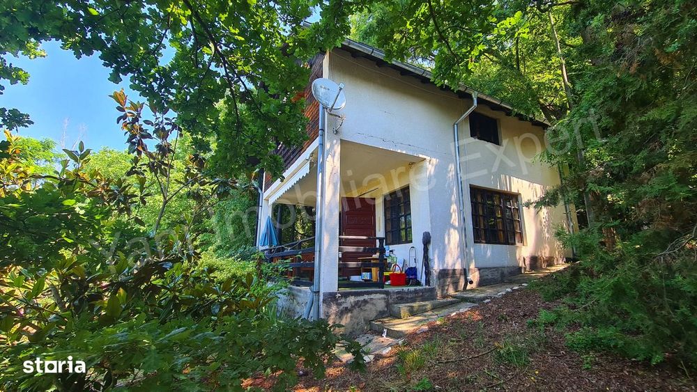Casă de vânzare în comuna Băiculești, județ Argeș.