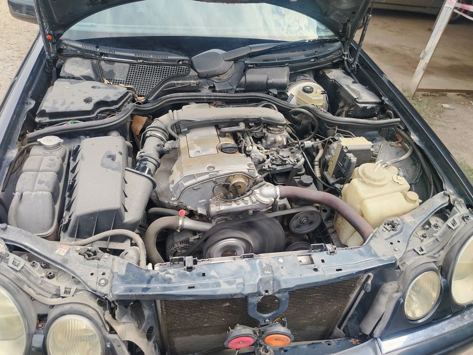 Срочна продам W210