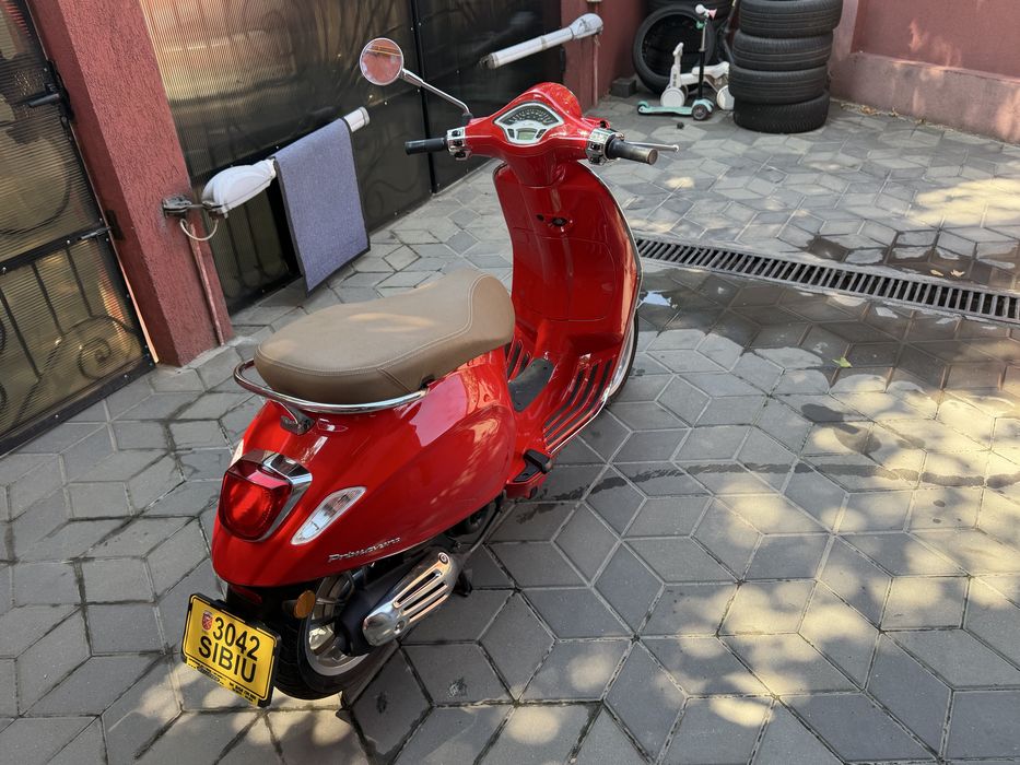 Scuter Vespa Primavera 50cc