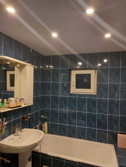 Vand apartament 3 camere