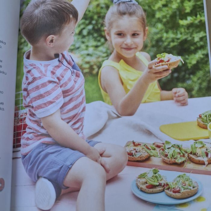 Книга - "Малки рецепти от големи готвачи"