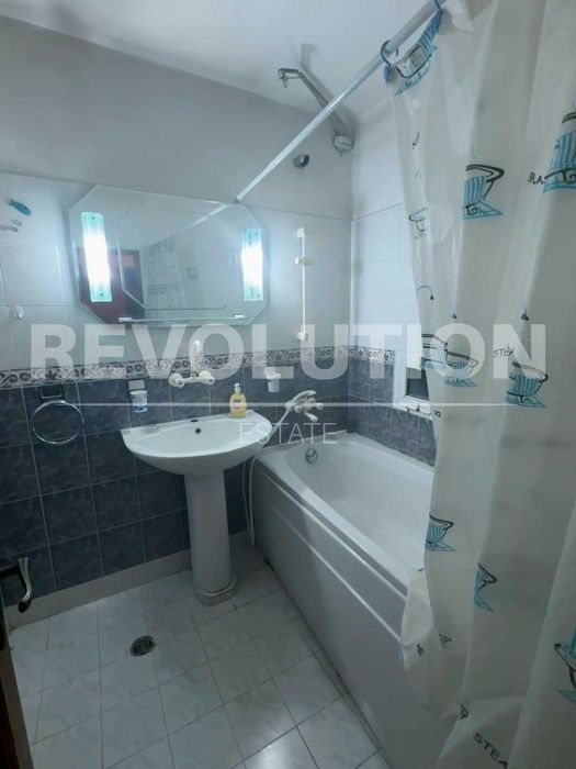 Продава се Тристаен апартамент в Пловдив, Кършияка - 100 кв.м за 1900 €/кв.м - Снимка #5