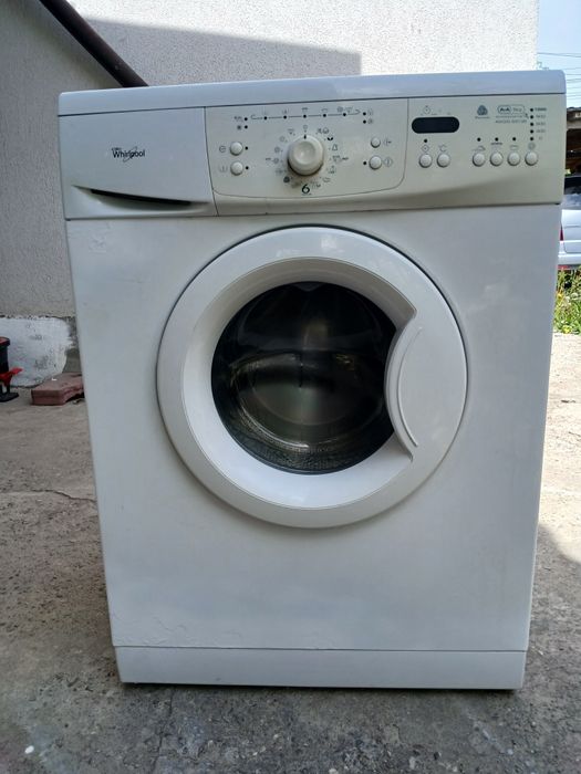 Vindem mașină automată de spălat rufe whirlpool clasa A +