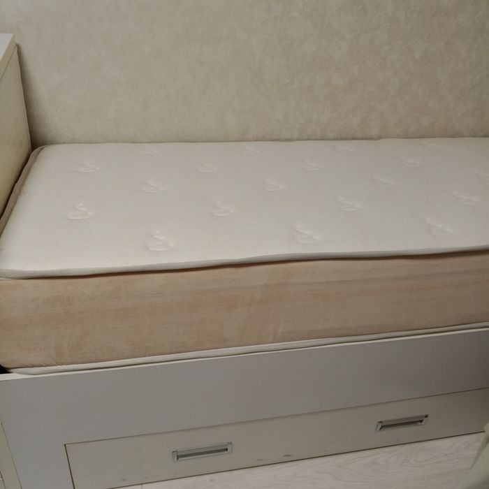 Продам 2кровати слитые цена 30000тг