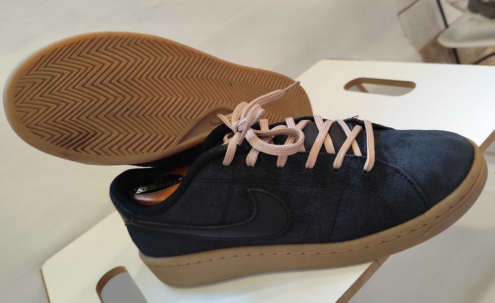 Pantofi sport casual 38.5 39 NIKE Court Royale piele naturala moale