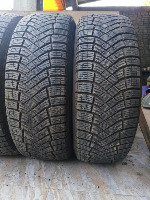 225 60 R18 Pirelli 2023 Год Шины