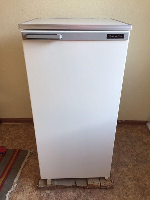 Холодильник Днепр советский новый