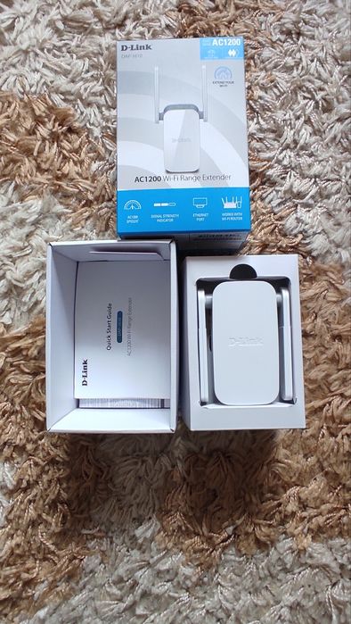 D-Link AC1200 WiFi разширител на обхват DAP-1610