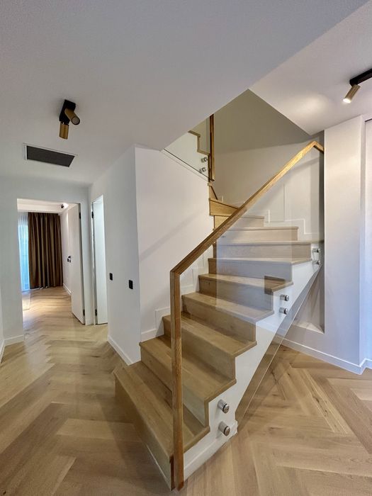 De inchiriat: apartament duplex, Baneasa/Aviatiei