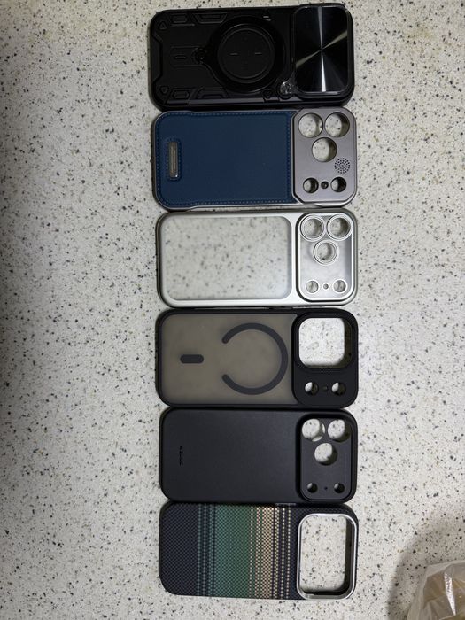 Айфон 17про и 14про чехлы