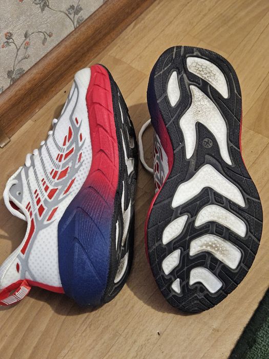 Кросовки беговые. Возможен обмен.