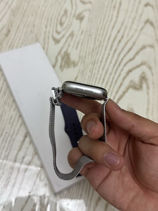 Apple Watch 11 42mm Silver