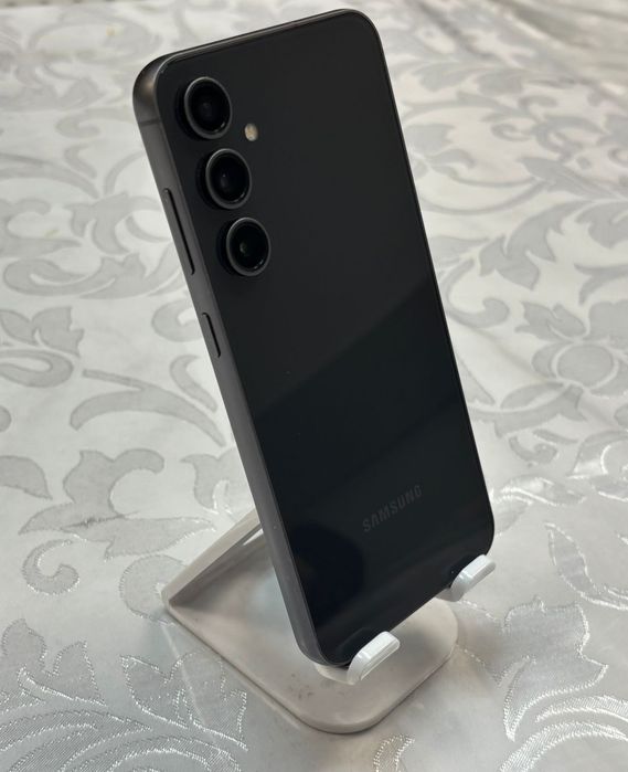 Продам Samsung S23 FE