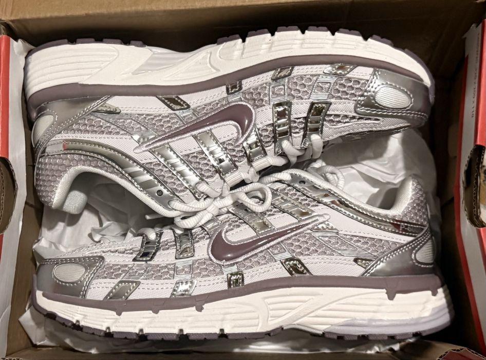 Кроссовки новые.