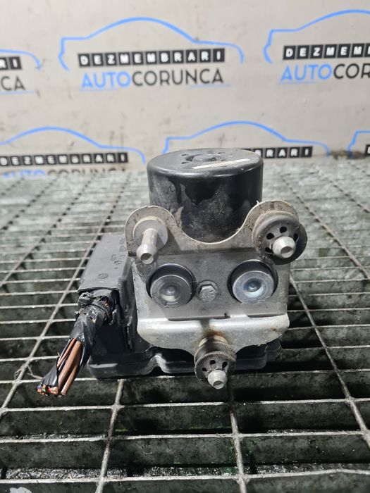 ABS помпа Volkswagen Touareg 7L фейслифт 2007 - 2010 (82