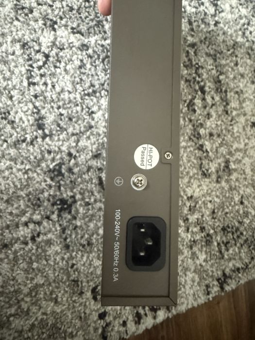 Switch tp-link-sf1016DS