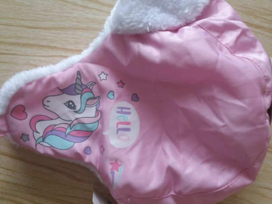 Шапка для девочки.Новая.