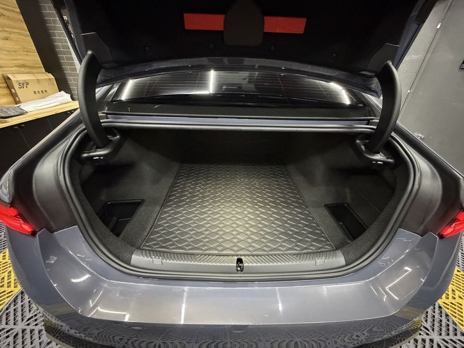 BMW i5 M Sport 35L Nardo Grey