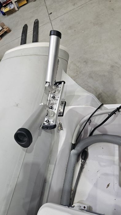 Лодка Tohamaran 5.8м с надуаваеми бордове