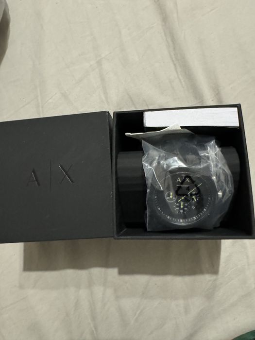 Часовник Armani Axchange оригинален