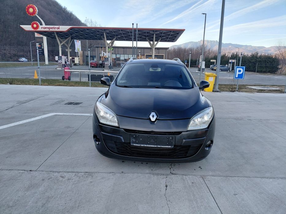 Renault megane facelift 3  1,9 diesel 130 cai an 2010 euro 5 Navigație/Carli/Incalzire  scaune