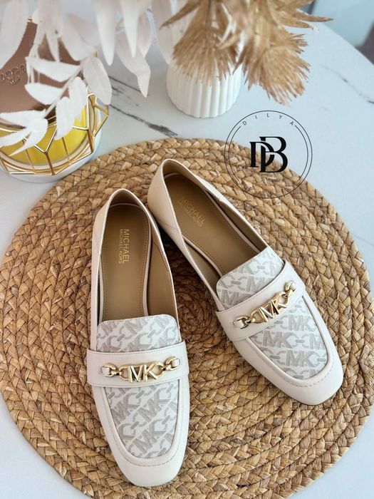 Michael Kors   обувь 
Сумка Michael Kors  $
Оек кийим 38 размер