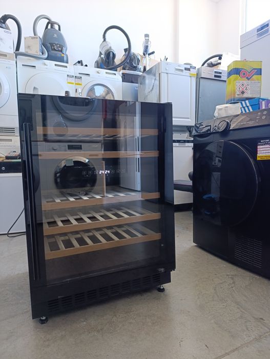 Нова!!! Витрина за вино FRILEC