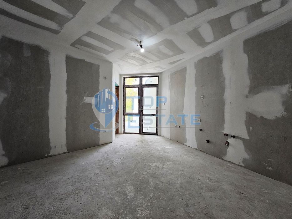 Продава се Двустаен апартамент в Велико Търново, Бузлуджа - 71 кв.м за 1113 €/кв.м - Снимка #2