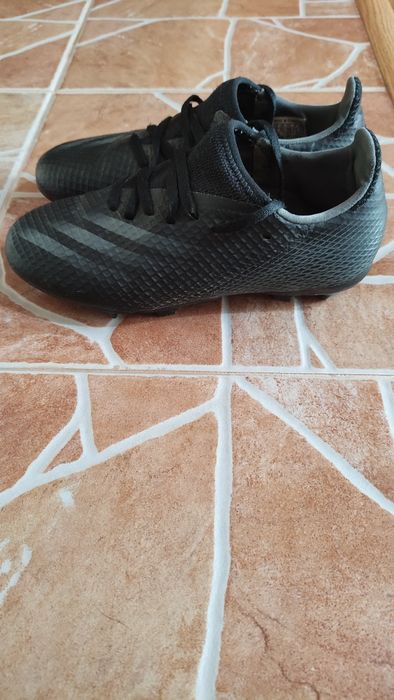 Adidas бутонки 35 номер