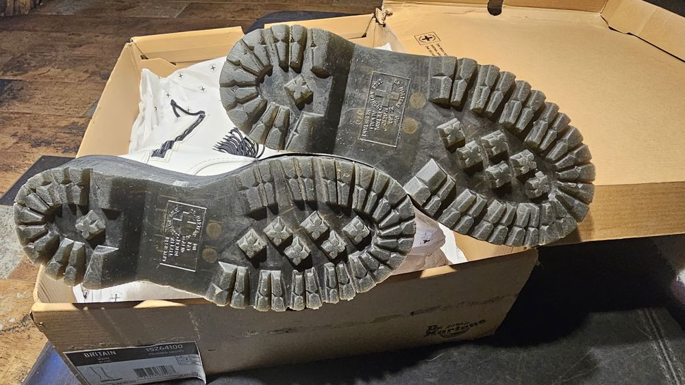 Dr Martens BRITAIN White Blanc