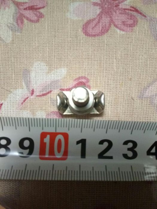 Т болт за клема за акумулатор на Шкода Фабиа II (2008)