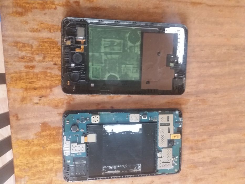 Планшет продам на запчасти.