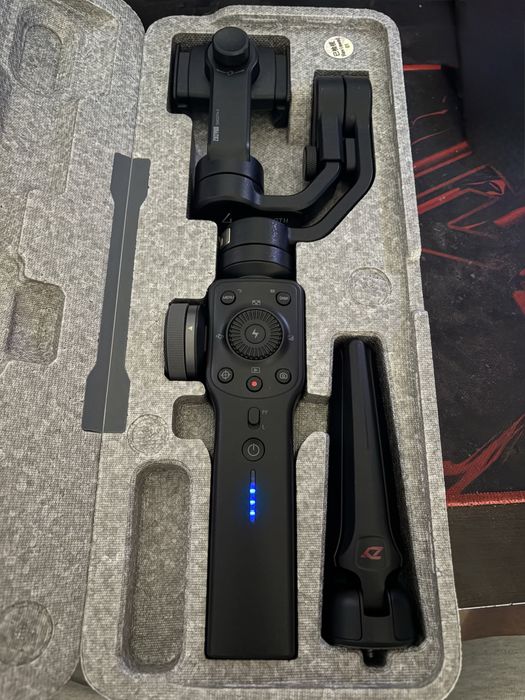 Zhiyun Smooth 4