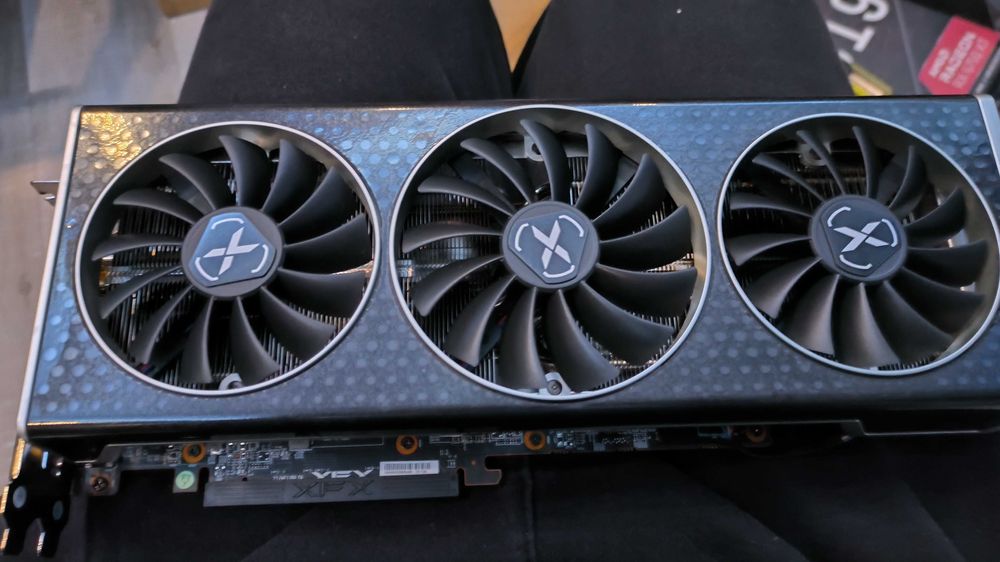 Видео карта AMD Radeon RX 6750 XT 12GB