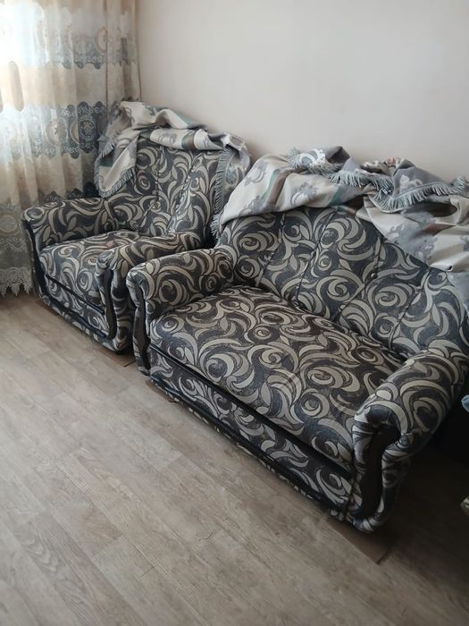 Продам диван и кресло