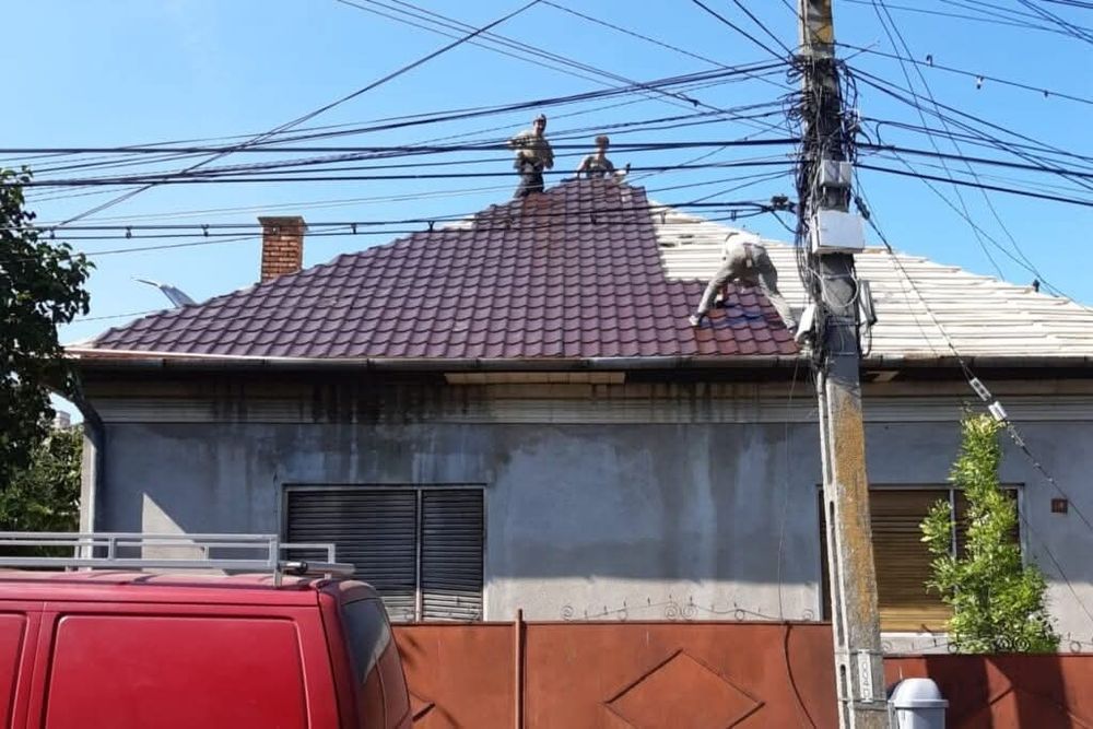 Executăm  Acoperișuri și Mansardari sistem complet terase